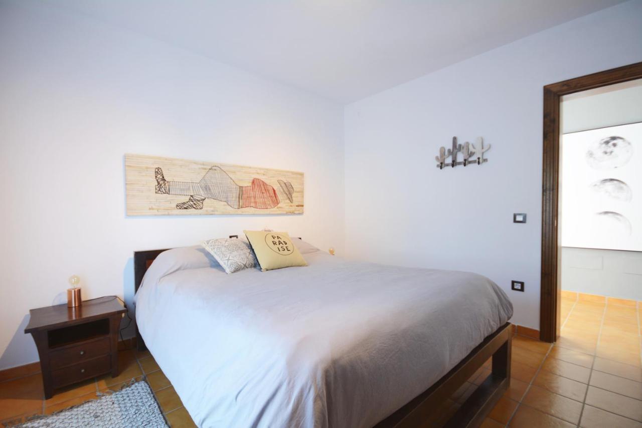 Beautiful Spacious Villa With Private Heated Pool In לאחארס מראה חיצוני תמונה