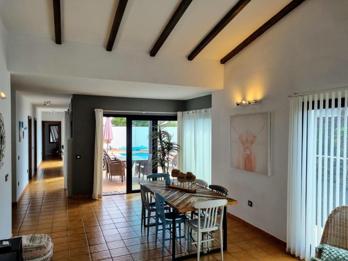 Beautiful Spacious Villa With Private Heated Pool In לאחארס מראה חיצוני תמונה